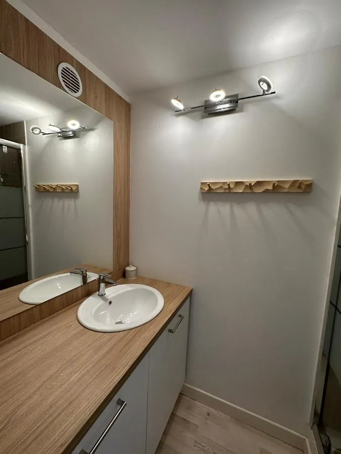 Sunny Studio 25 M2 Mountain View Balcony In Alpe D Huez District Eclose Alpe d'Huez